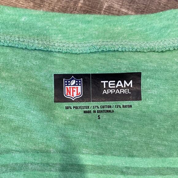 NFL TEAM Seattle Seahawks Green Glittering Logo T Shirt Small - Picture 4 of 7